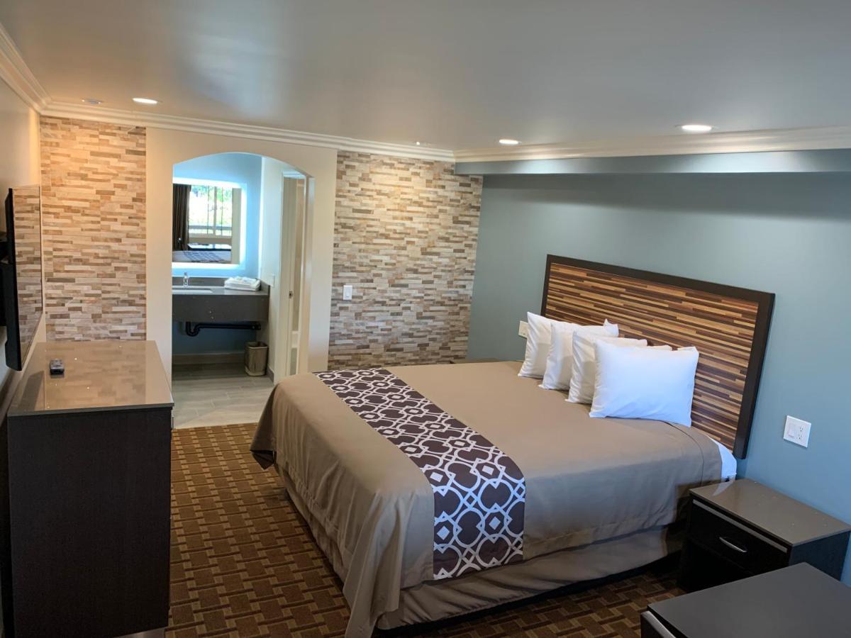Industry Inn & Suites 라푸엔테 외부 사진