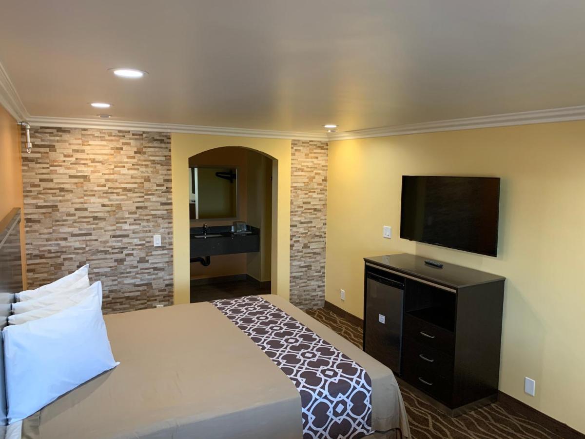Industry Inn & Suites 라푸엔테 외부 사진