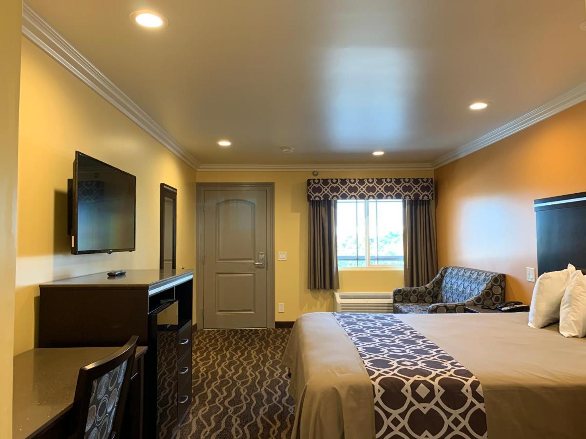 Industry Inn & Suites 라푸엔테 외부 사진