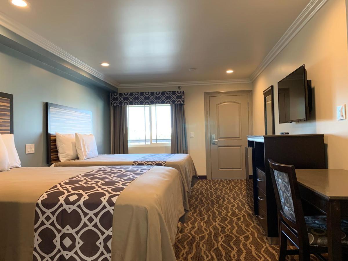 Industry Inn & Suites 라푸엔테 외부 사진