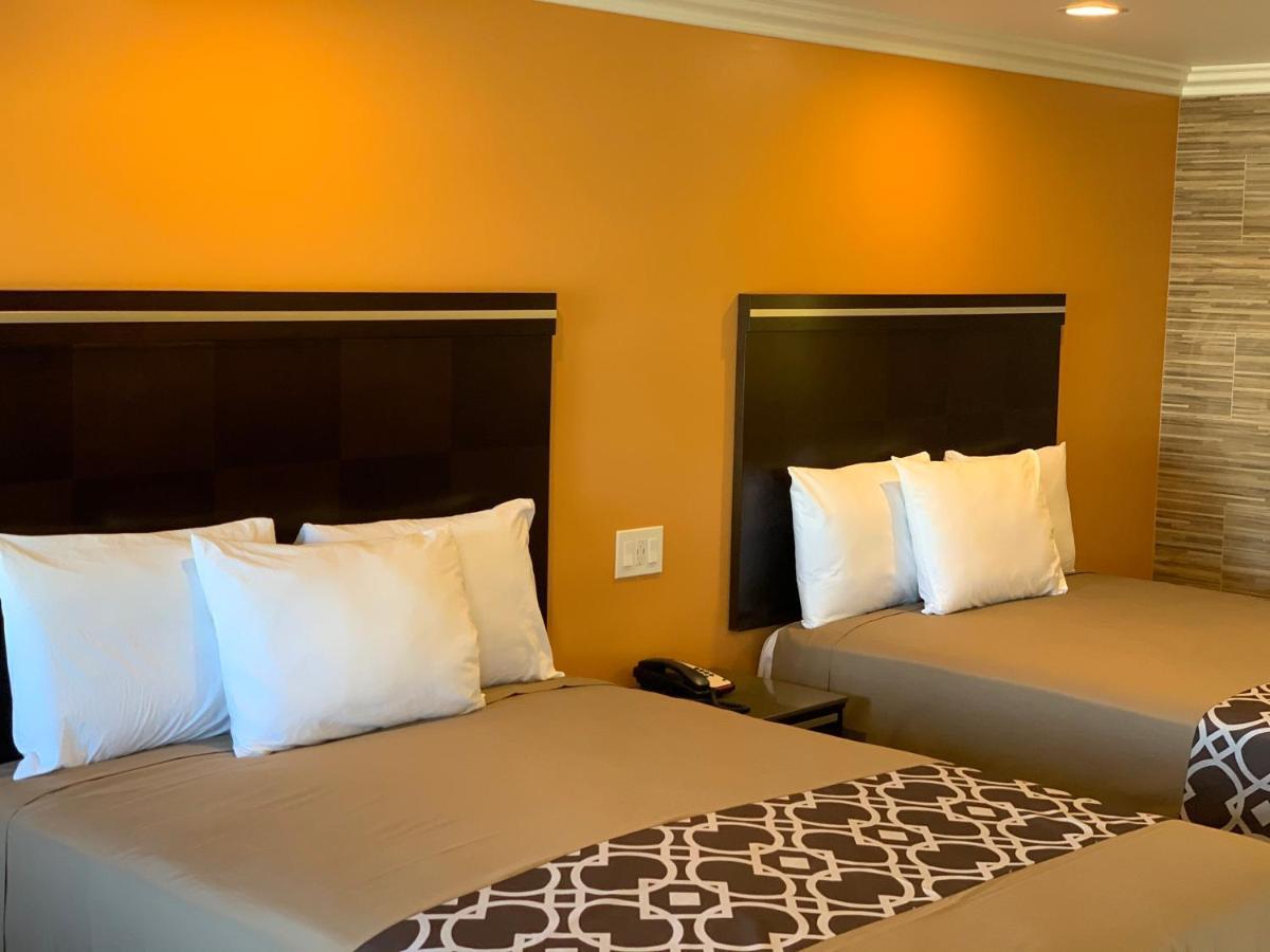Industry Inn & Suites 라푸엔테 외부 사진