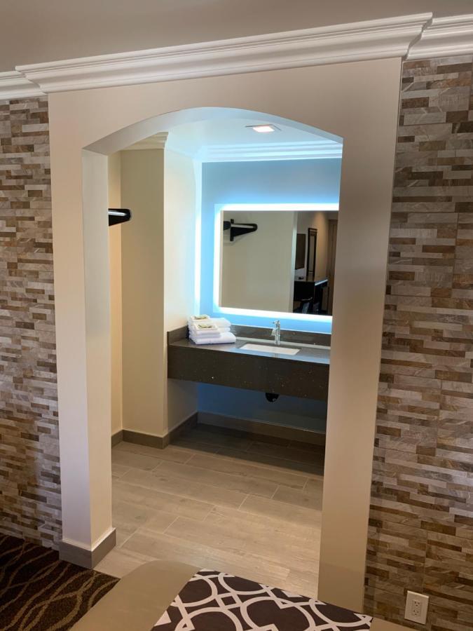 Industry Inn & Suites 라푸엔테 외부 사진