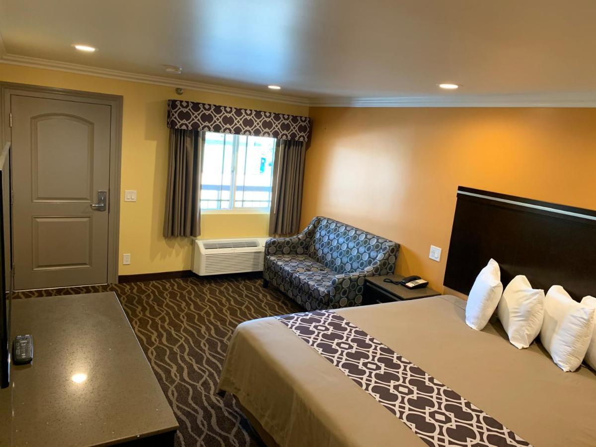 Industry Inn & Suites 라푸엔테 외부 사진
