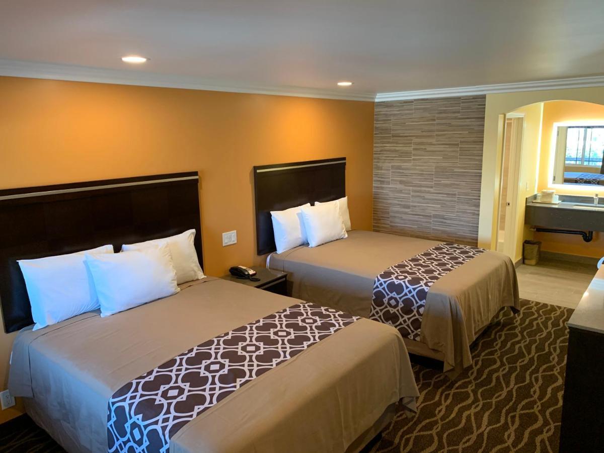 Industry Inn & Suites 라푸엔테 외부 사진