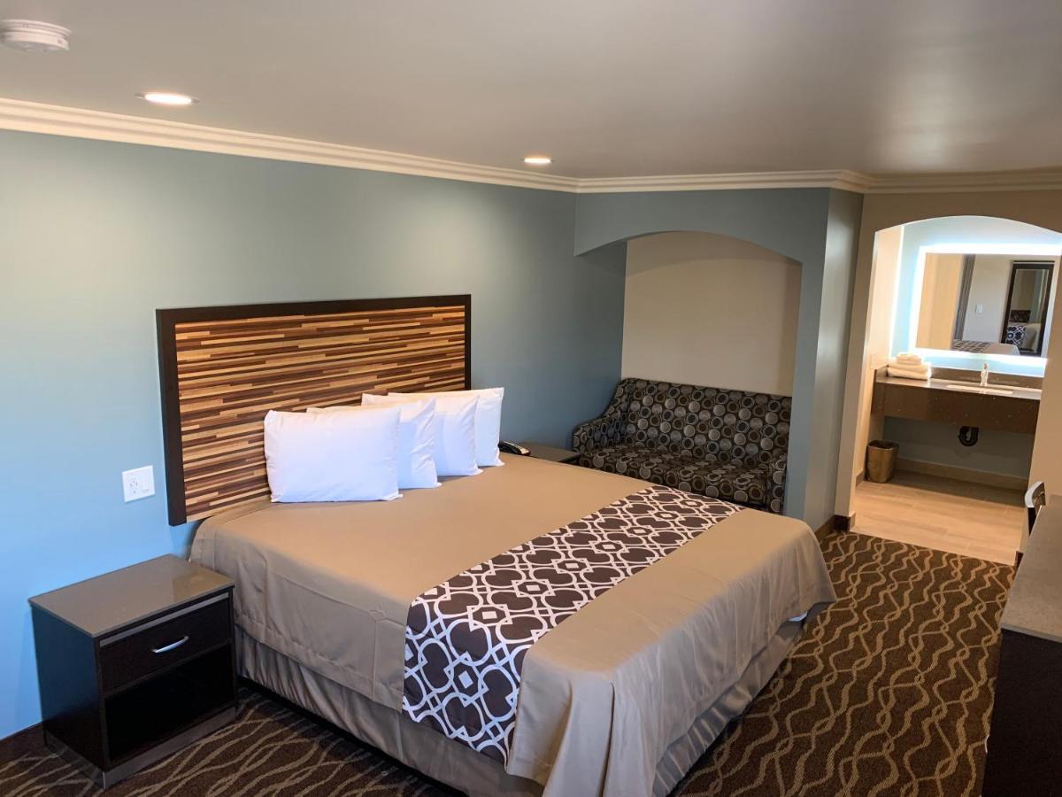 Industry Inn & Suites 라푸엔테 외부 사진